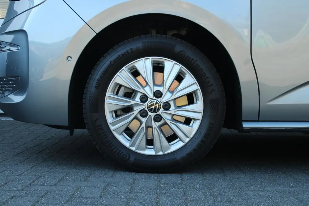 Volkswagen Multivan 1.4 218pk eHybrid L2H1 Life | SoH 96% | uit 2024, foto 14