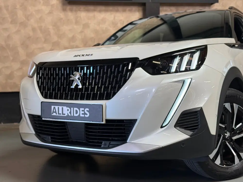 Peugeot 2008 1.2 PureTech 130 GT uit 2023, foto 3