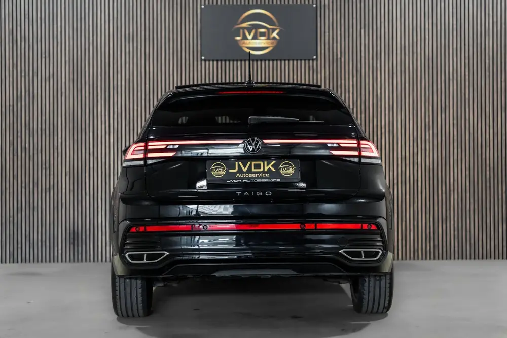 Volkswagen Taigo 1.5 TSI R-Line DSG PANO LED Keyless uit 2023, foto 10