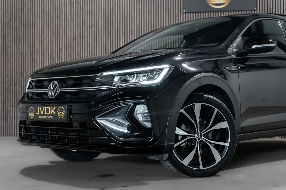 Volkswagen Taigo 1.5 TSI R-Line DSG PANO LED Keyless uit 2023, foto 2