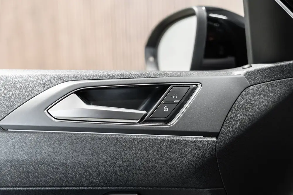 Volkswagen Taigo 1.5 TSI R-Line DSG PANO LED Keyless uit 2023, foto 20