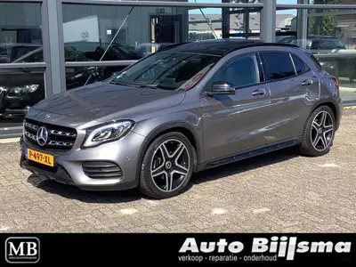 Mercedes-Benz GLA 180 Business Solution AMG Limited Panora uit 2019
