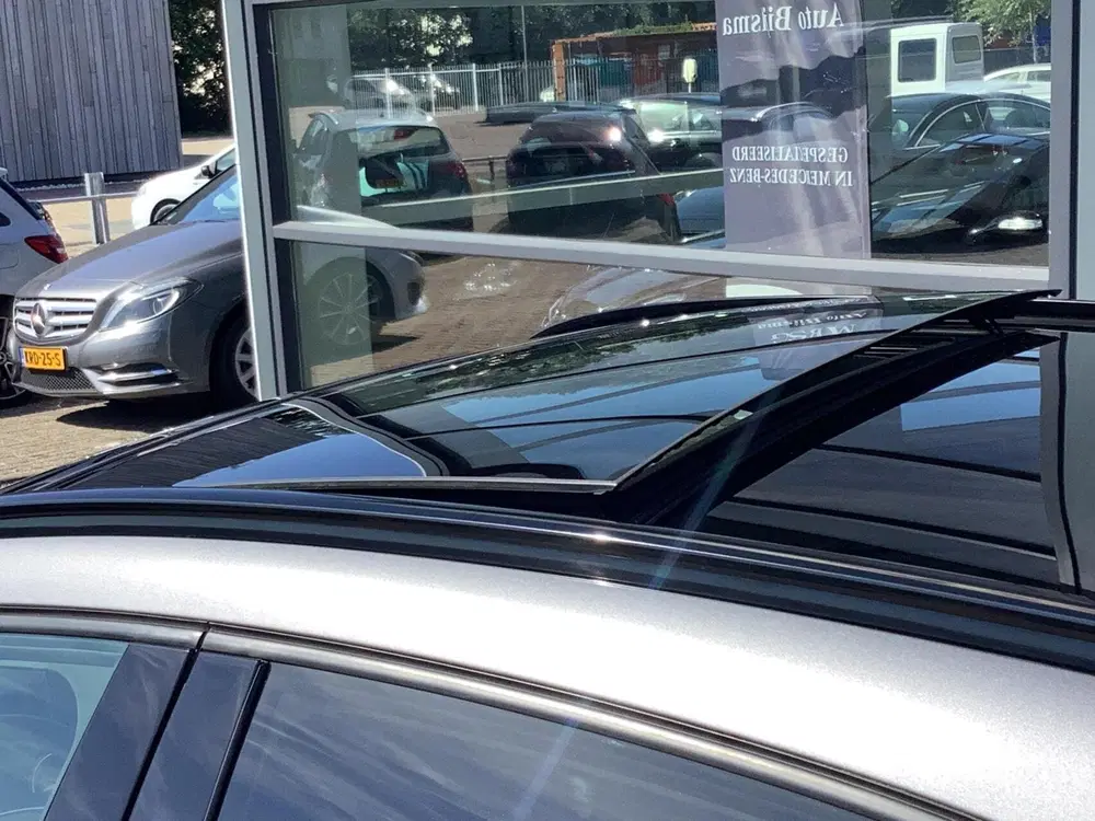 Mercedes-Benz GLA 180 Business Solution AMG Limited Panora uit 2019, foto 13