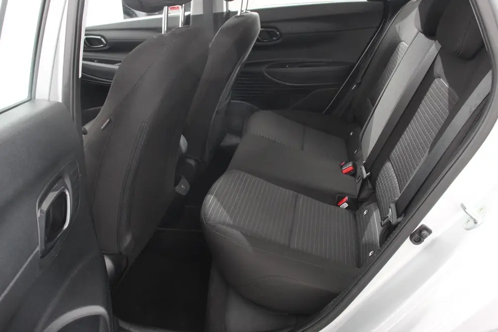 Hyundai i20 1.0 T-GDI 136 Pk Hybrid Automaat Comfort C uit 2022, foto 12