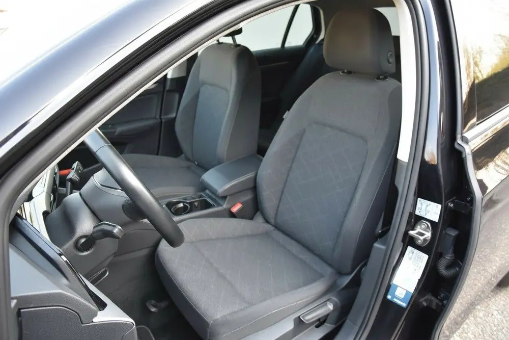 Volkswagen Golf 1.0 TSI Life | 17" LMV | LOUNGE PAKKET | VER uit 2023, foto 9