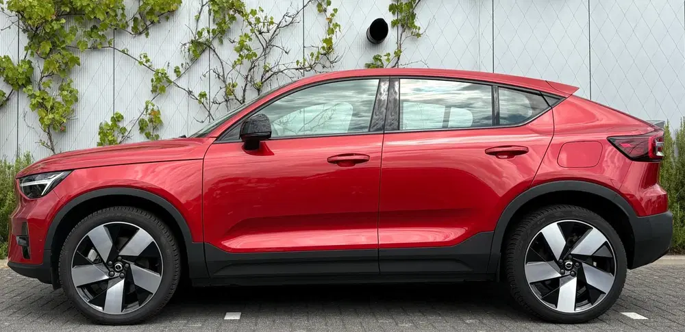 Volvo C40 Recharge Ultimate 69 kWh uit 2023, foto 2