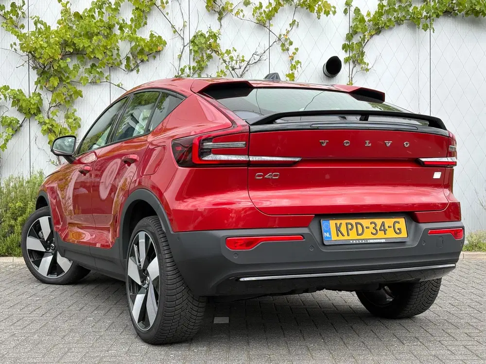 Volvo C40 Recharge Ultimate 69 kWh uit 2023, foto 3