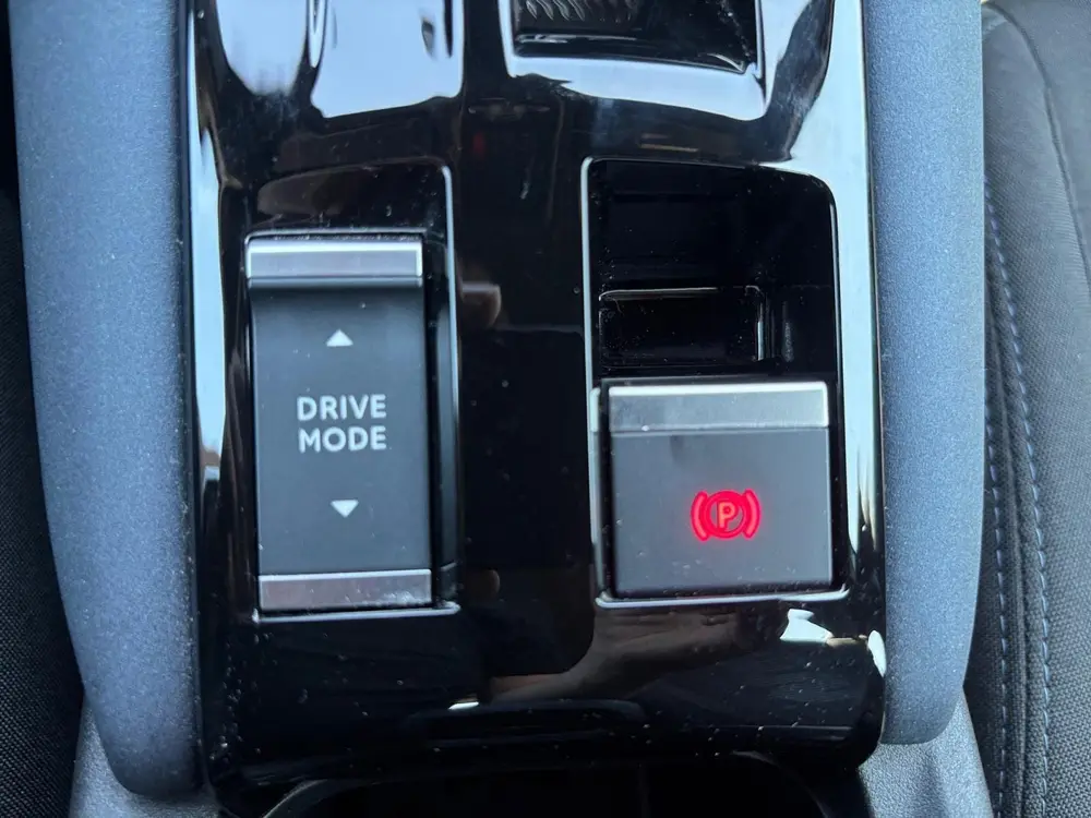 Alfa Romeo Junior Elettrica 54 kWh *Carplay*Climate Control* uit 2025, foto 19