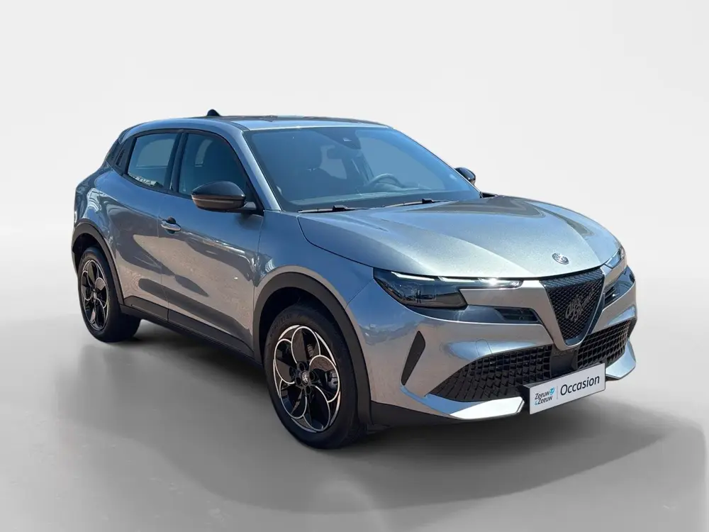 Alfa Romeo Junior Elettrica 54 kWh *Carplay*Climate Control* uit 2025, foto 3