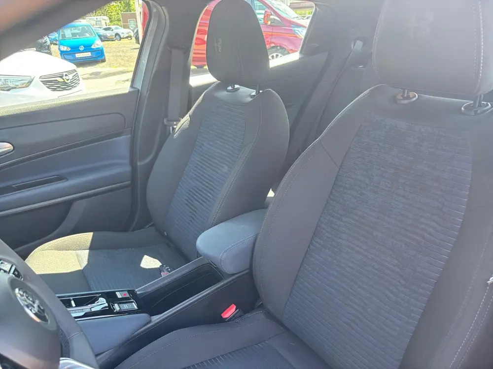 Alfa Romeo Junior Elettrica 54 kWh *Carplay*Climate Control* uit 2025, foto 8