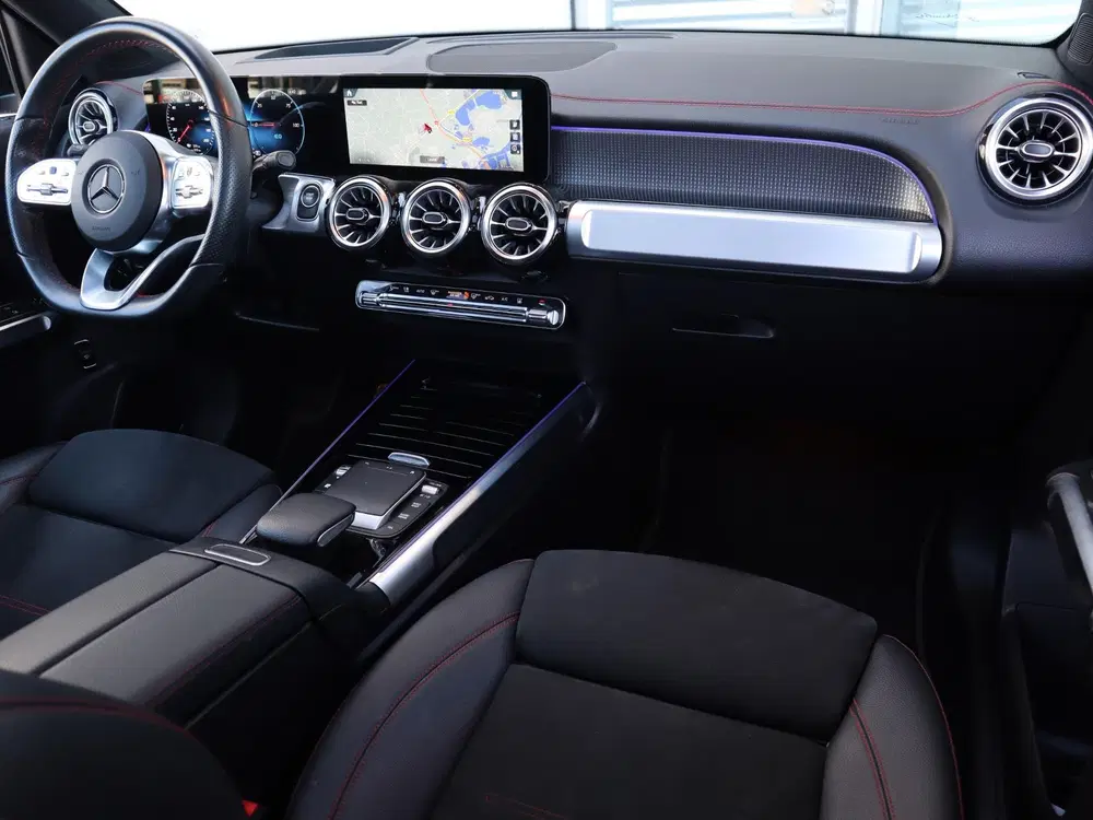 Mercedes-Benz EQB 300 4MATIC AMG Line 7p. 67 kWh uit 2022, foto 3