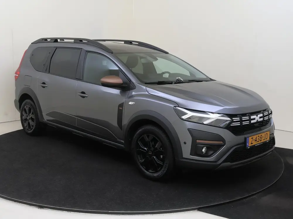 Dacia Jogger 1.0 TCe 110 Extreme 7p. uit 2024, foto 2