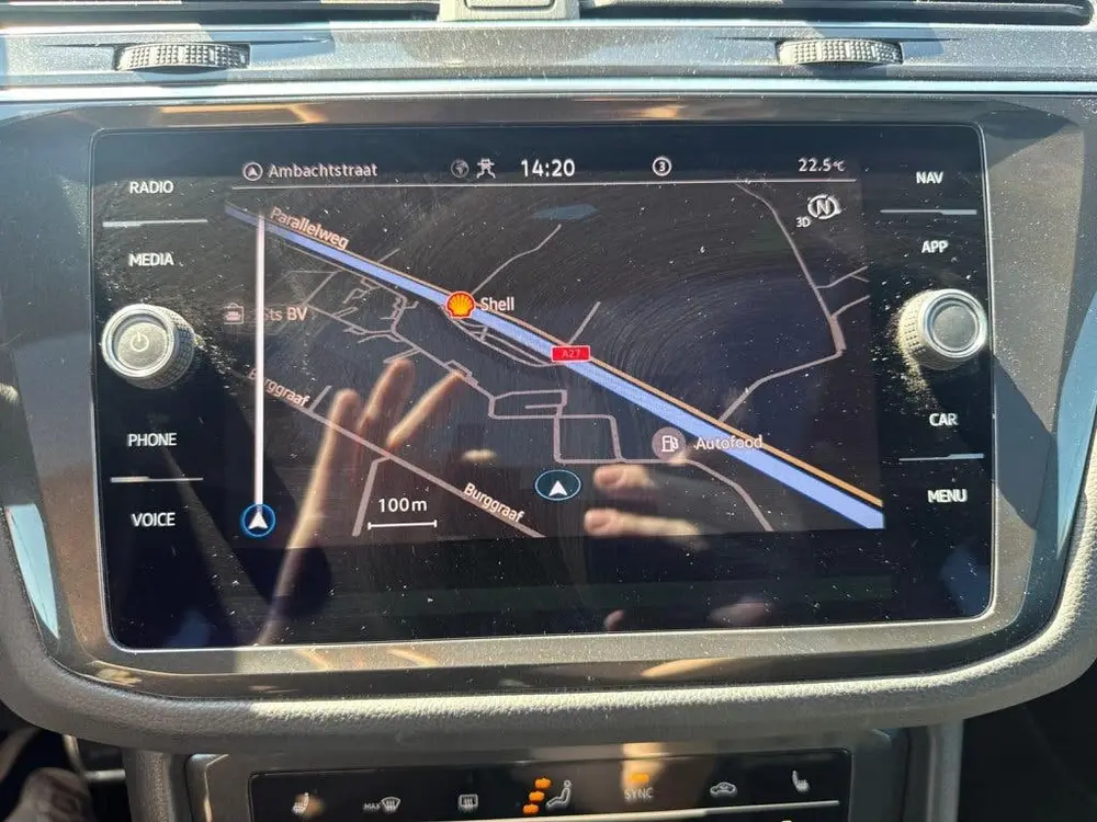 Volkswagen Tiguan 1.5TSI 150pk DSG R-Line Black Style | Pano uit 2023, foto 18