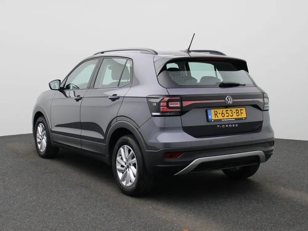 Volkswagen T-Cross 1.0 TSI Life | NAVIGATIE | CAMERA | STOEL uit 2022, foto 2