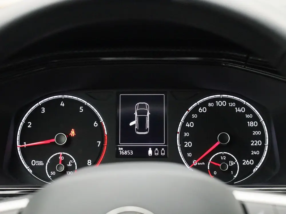 Volkswagen T-Cross 1.0 TSI Life | NAVIGATIE | CAMERA | STOEL uit 2022, foto 8