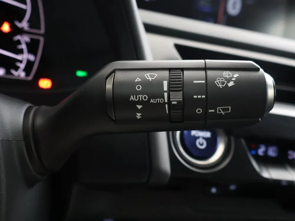 Lexus UX 250h Preference Line uit 2022, foto 20