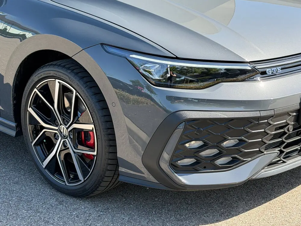 Volkswagen Golf 1.5 eHybrid 272pk GTE | Panoramadak | Leder uit 2025, foto 5