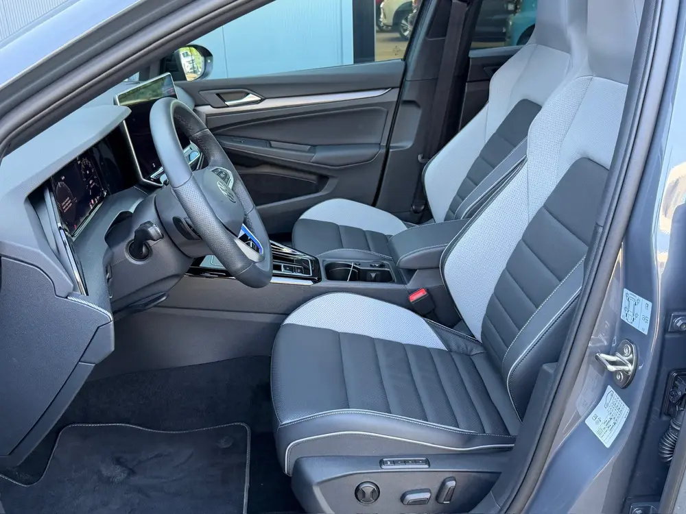 Volkswagen Golf 1.5 eHybrid 272pk GTE | Panoramadak | Leder uit 2025, foto 8