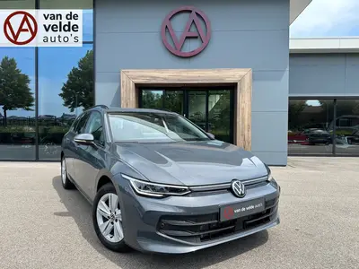 Volkswagen Golf Variant 1.5 eTSI DSG Life | Trekhaak | Navi uit 2025