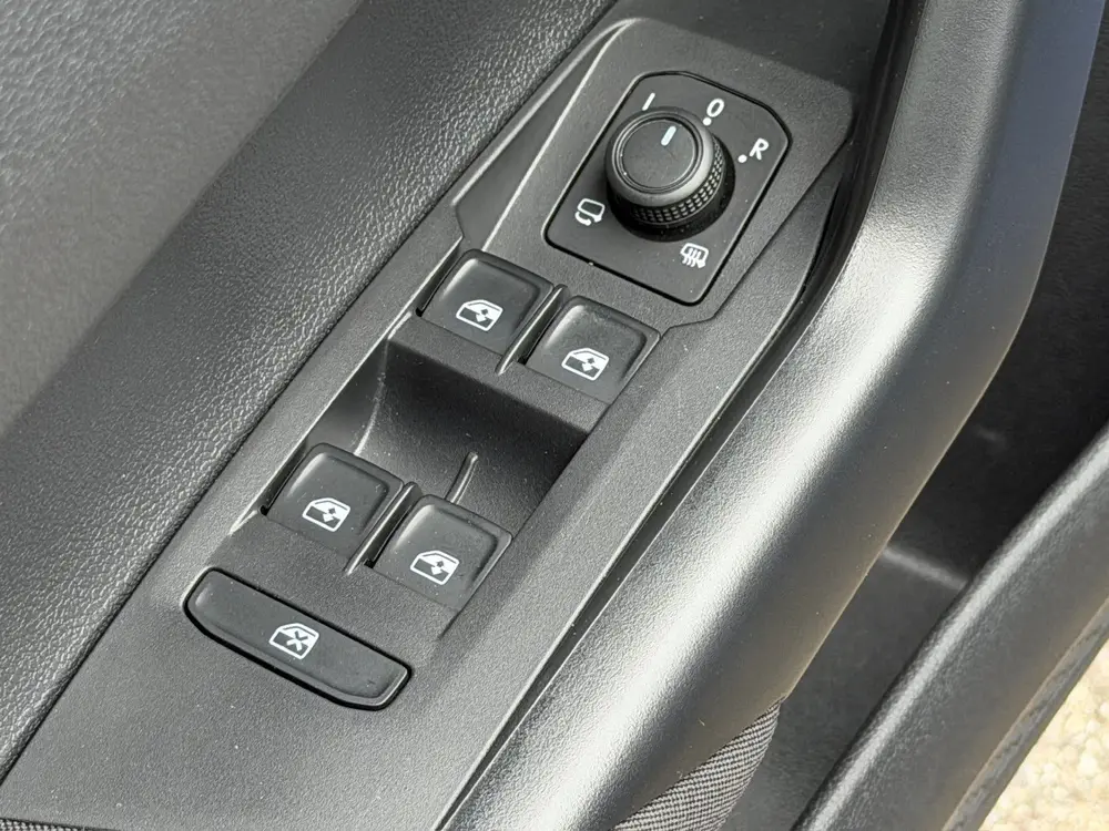 Volkswagen Polo 1.0 TSI Life | Climate | 4-Season | Stoelver uit 2025, foto 9
