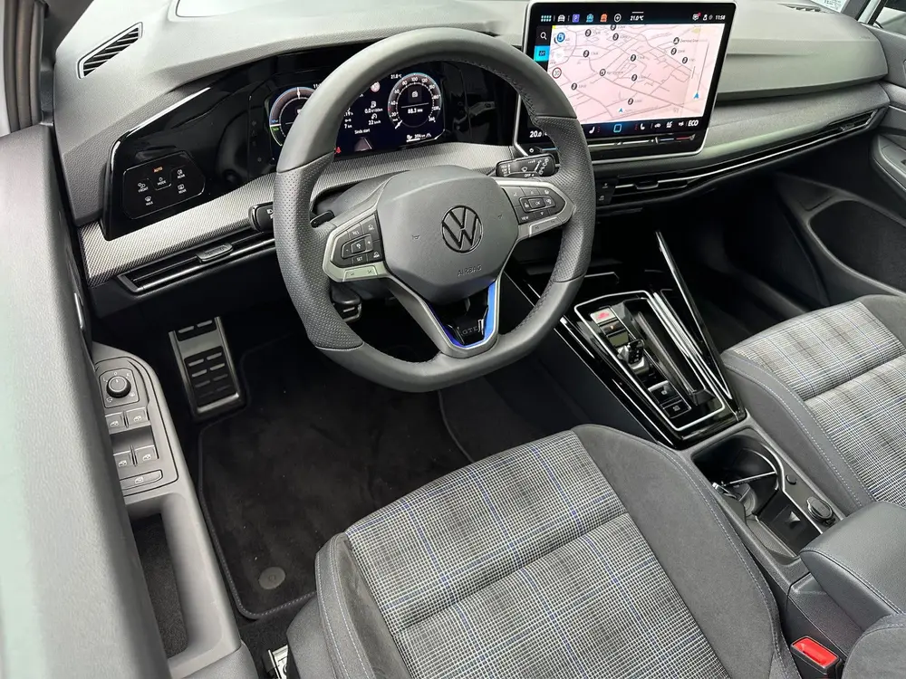 Volkswagen Golf 1.5 eHybrid GTE 272pk | Head up | Black Styl uit 2025, foto 7