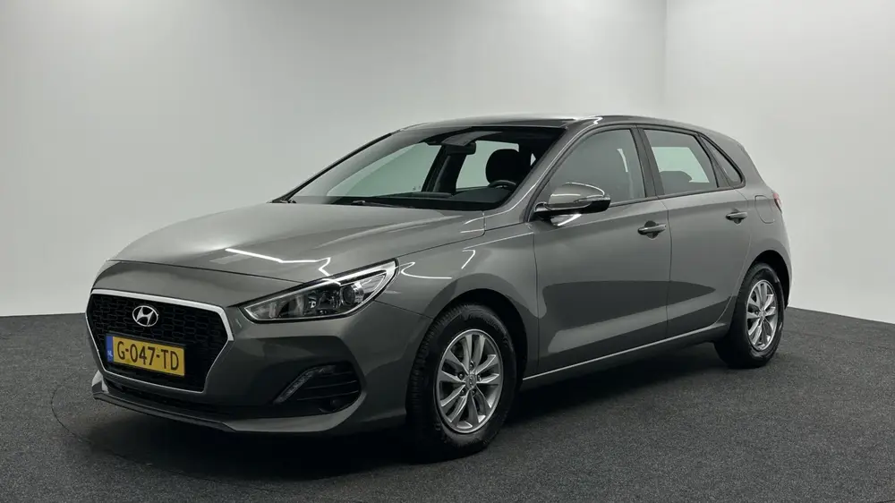 Hyundai I30 1.0 T-GDI Comfort CLIMATE CAMERA CARPLAY LM uit 2019
