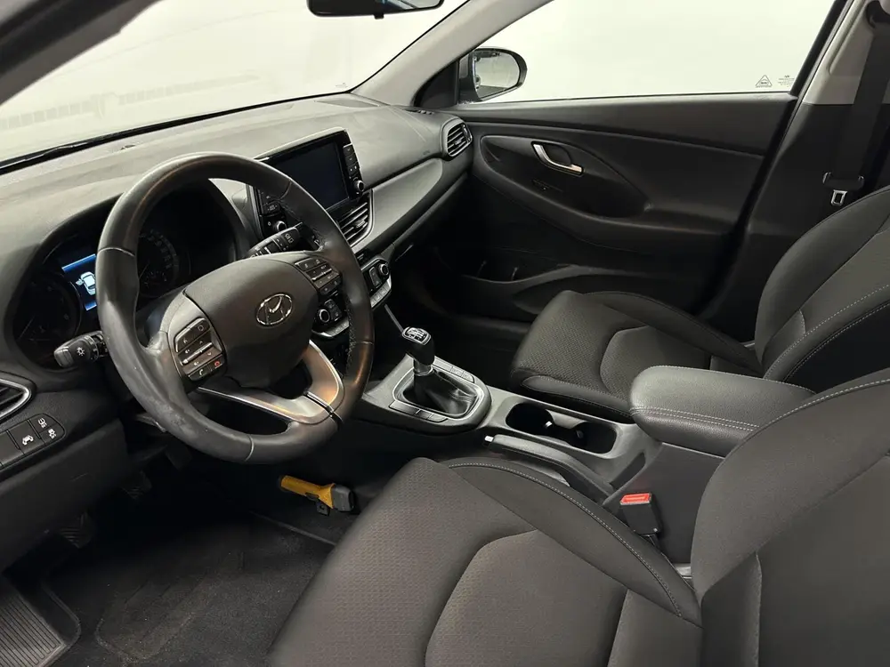 Hyundai I30 1.0 T-GDI Comfort CLIMATE CAMERA CARPLAY LM uit 2019, foto 16