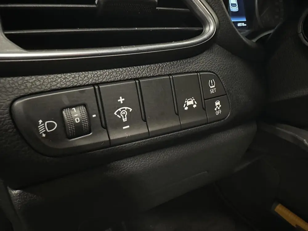 Hyundai I30 1.0 T-GDI Comfort CLIMATE CAMERA CARPLAY LM uit 2019, foto 18