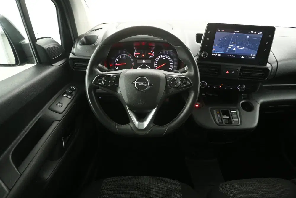 Opel Combo 1.5 BlueHDI EAT8 130PK Innovation L2 uit 2024, foto 2