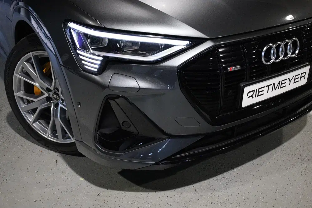 Audi e-tron 55 quattro Advanced S Line 95 kWh uit 2023, foto 6