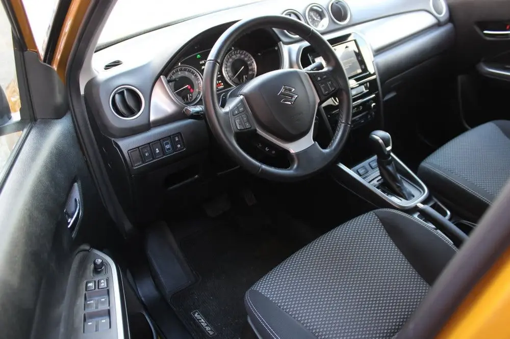 Suzuki Vitara 1.5 Hybrid Select Automaat uit 2022, foto 8
