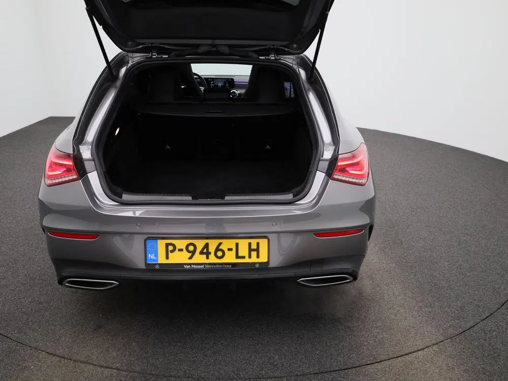 Mercedes-Benz CLA 180 Business Solutio uit 2022, foto 11