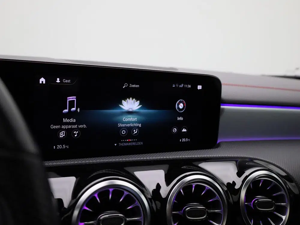 Mercedes-Benz CLA 180 Business Solutio uit 2022, foto 16