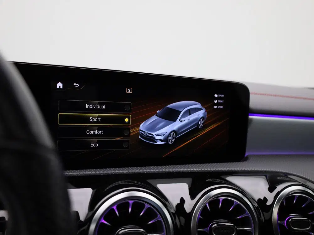 Mercedes-Benz CLA 180 Business Solutio uit 2022, foto 19