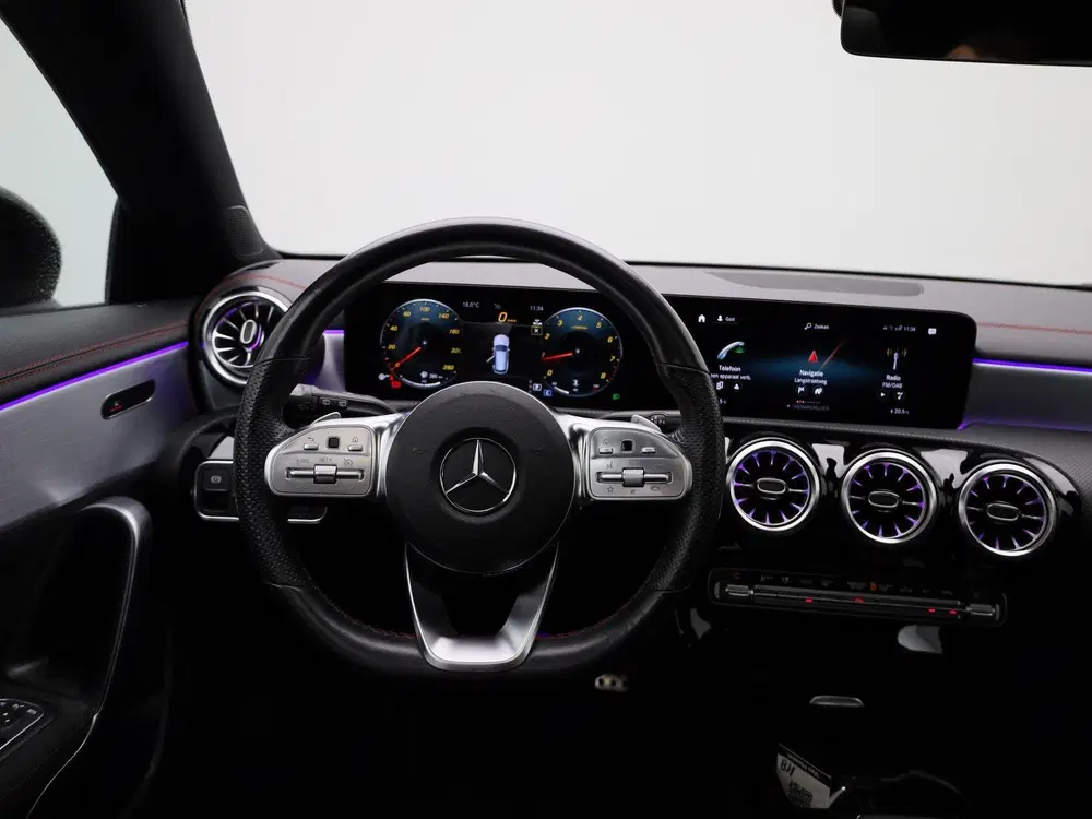 Mercedes-Benz CLA 180 Business Solutio uit 2022, foto 7