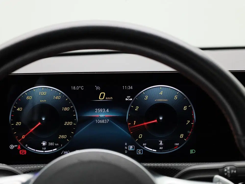 Mercedes-Benz CLA 180 Business Solutio uit 2022, foto 8