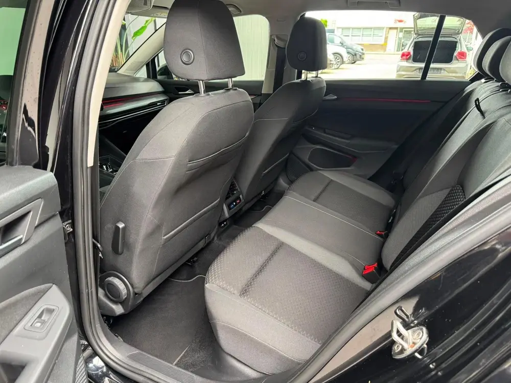 Volkswagen Golf 2.0 TDI Business AUT LED SFEERVERLICHTING CA uit 2021, foto 13