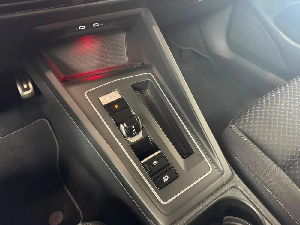 Volkswagen Golf 2.0 TDI Business AUT LED SFEERVERLICHTING CA uit 2021, foto 14