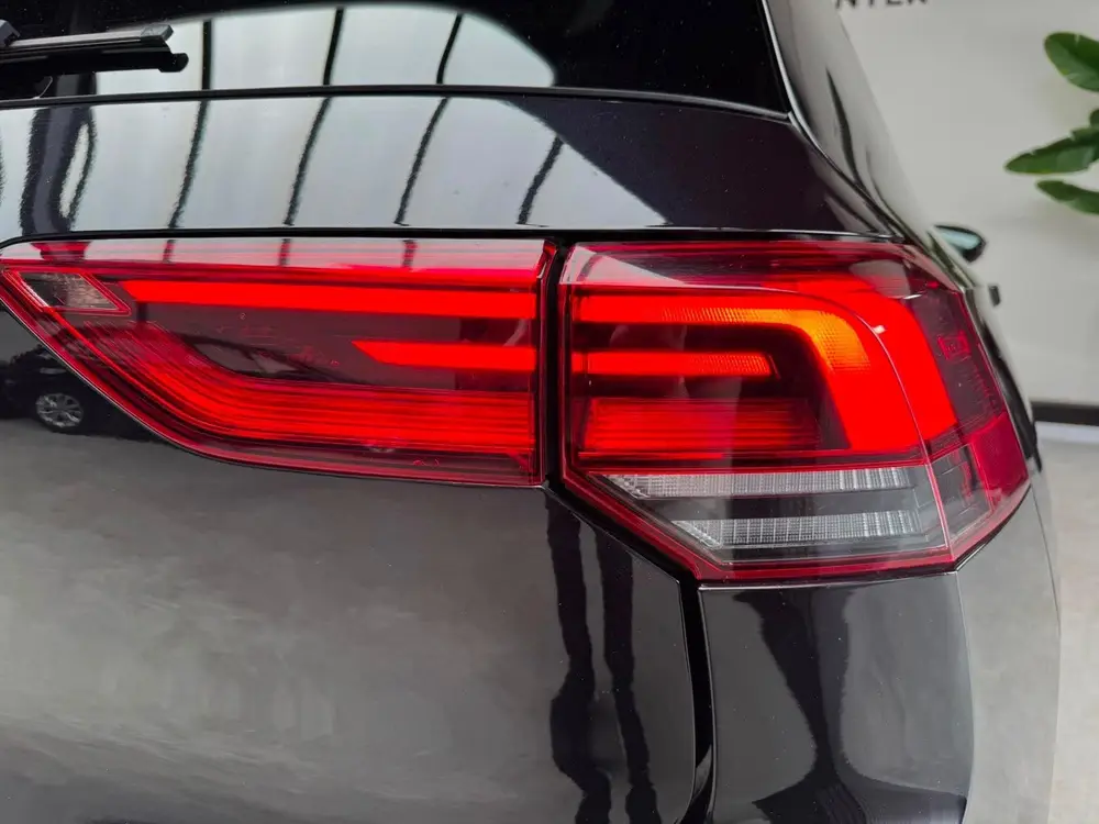Volkswagen Golf 2.0 TDI Business AUT LED SFEERVERLICHTING CA uit 2021, foto 17