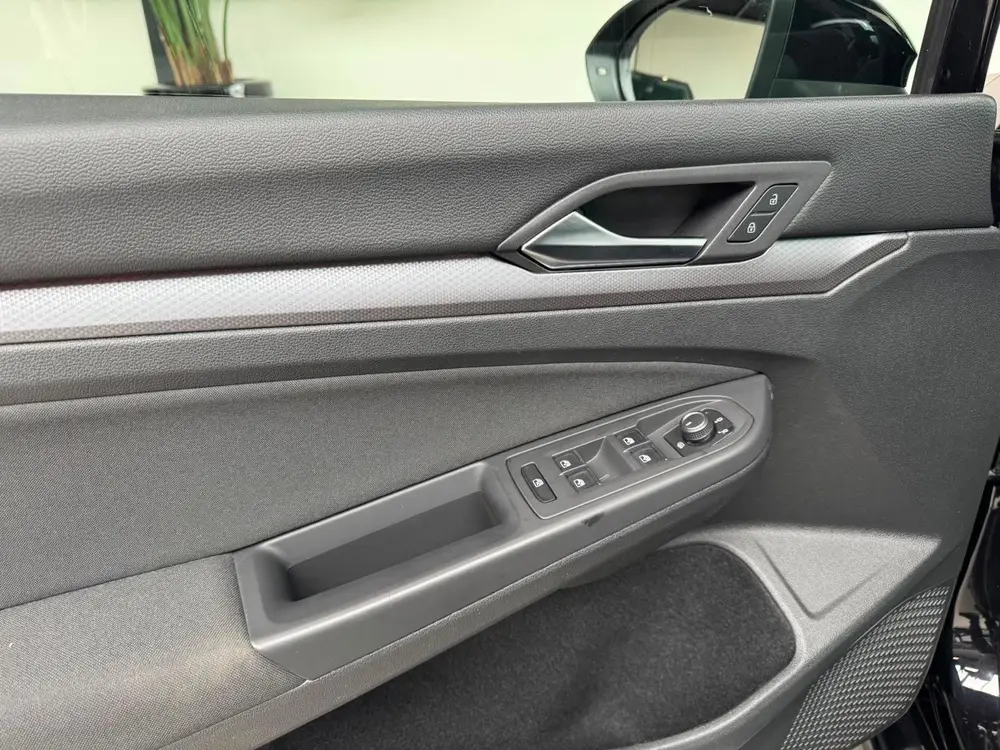 Volkswagen Golf 2.0 TDI Business AUT LED SFEERVERLICHTING CA uit 2021, foto 20