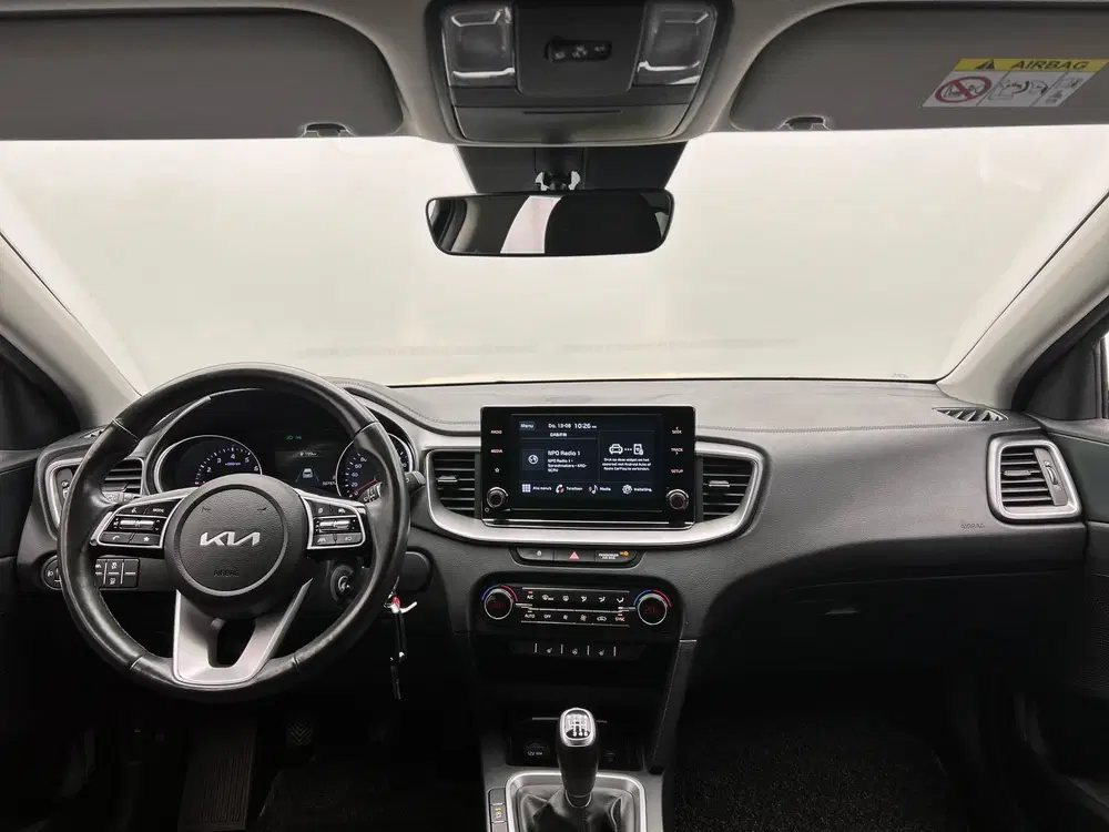 Kia Ceed 1.0 T-GDi DynamicLine uit 2023, foto 2