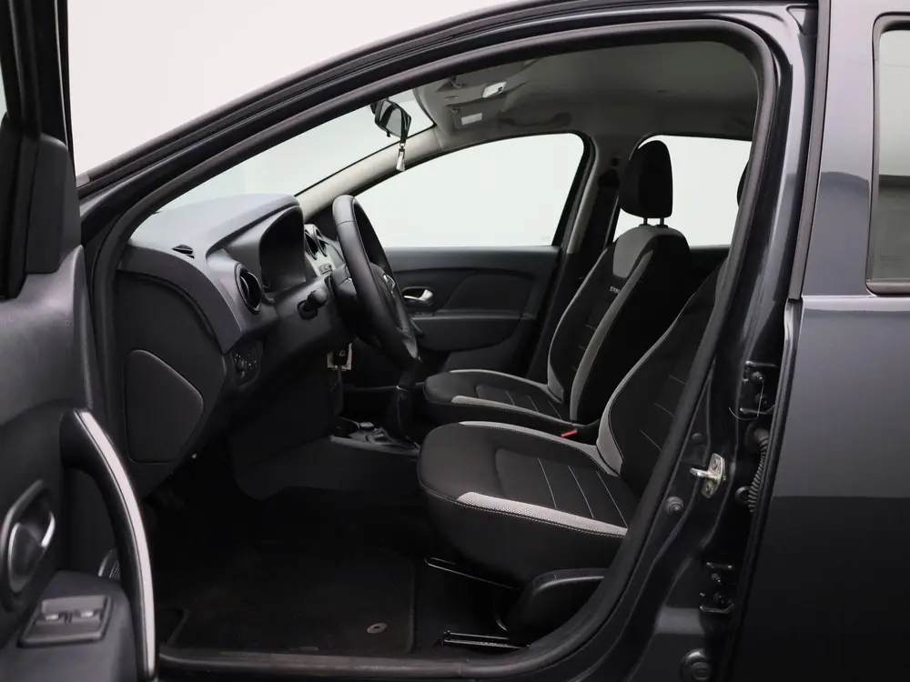 Dacia Sandero 1.0 TCe 100 Stepway Plus | NAVIGATIE | CRUISE uit 2020, foto 9