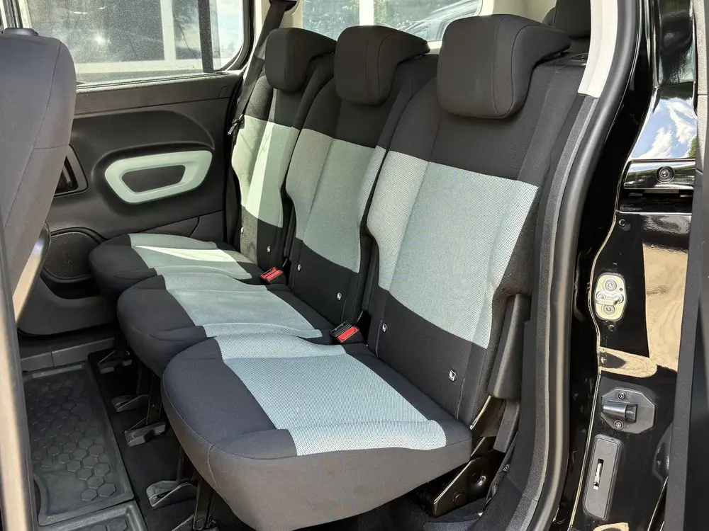 Citroën Berlingo 1.2 PureTech Feel 7p. uit 2019, foto 12