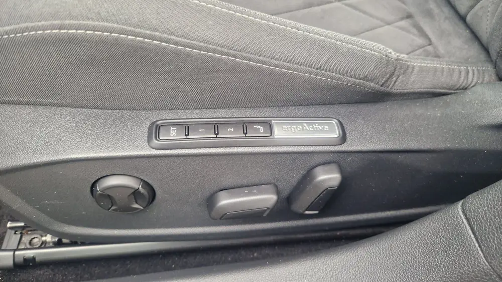 Volkswagen Golf 1.4 eHybrid Style, 1e eig, pano, camera, tre uit 2022, foto 17