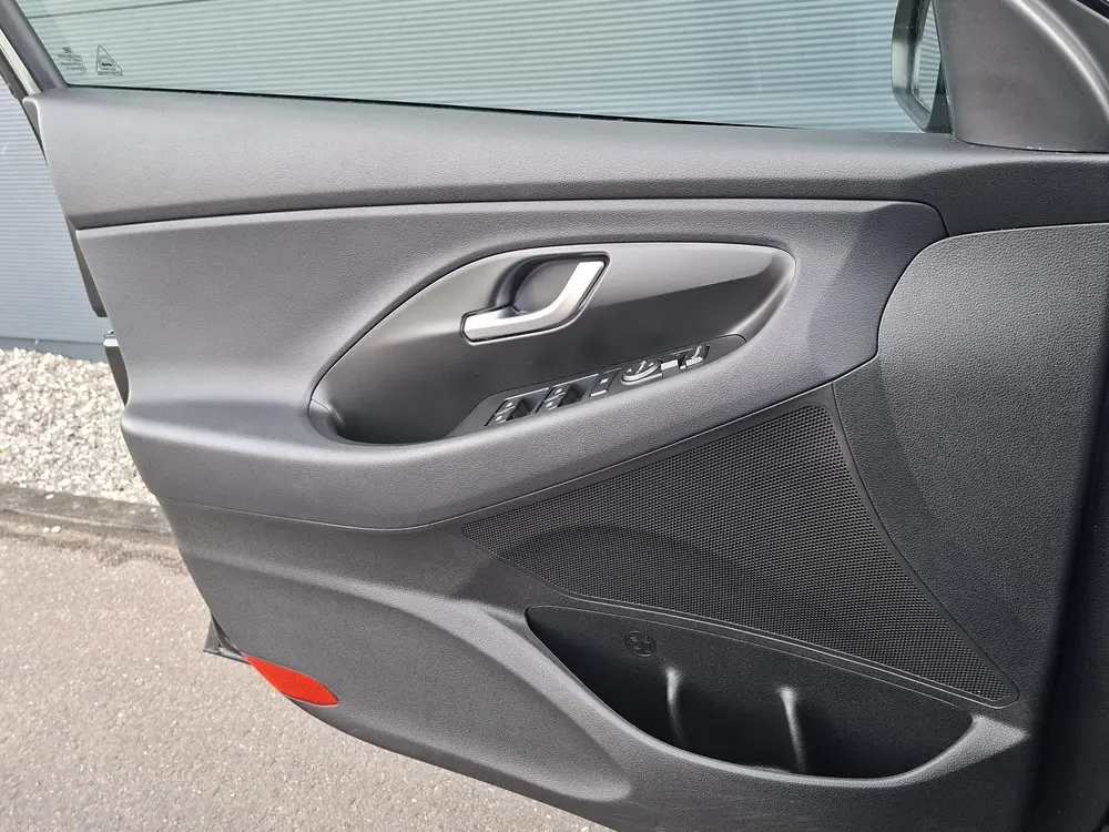 Hyundai i30 1.4 T-GDI Comfort uit 2019, foto 8