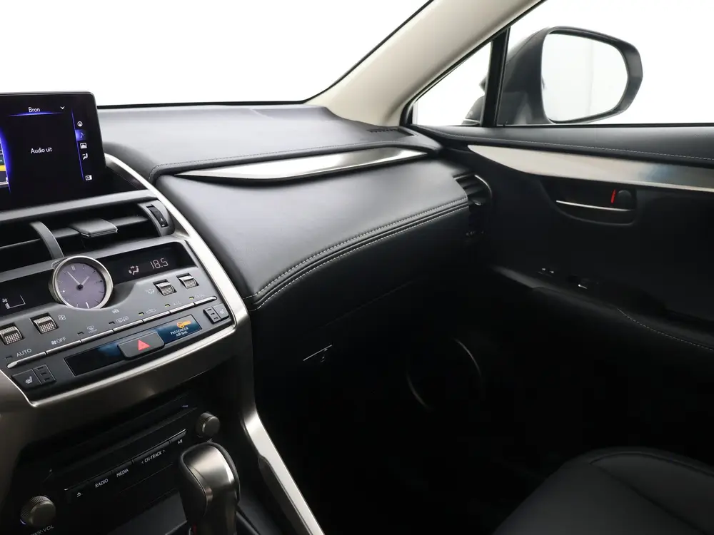 Lexus NX 300h AWD Luxury Line | Dealeronderhouden | Lederen uit 2019, foto 9