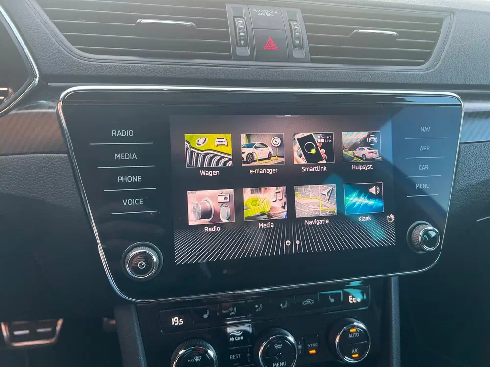 Skoda Superb 1.4 TSI iV Sportline Hybride 204 PK auto uit 2024, foto 19