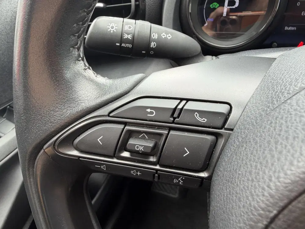 Toyota Yaris 1.5 Hybrid Executive uit 2021, foto 14