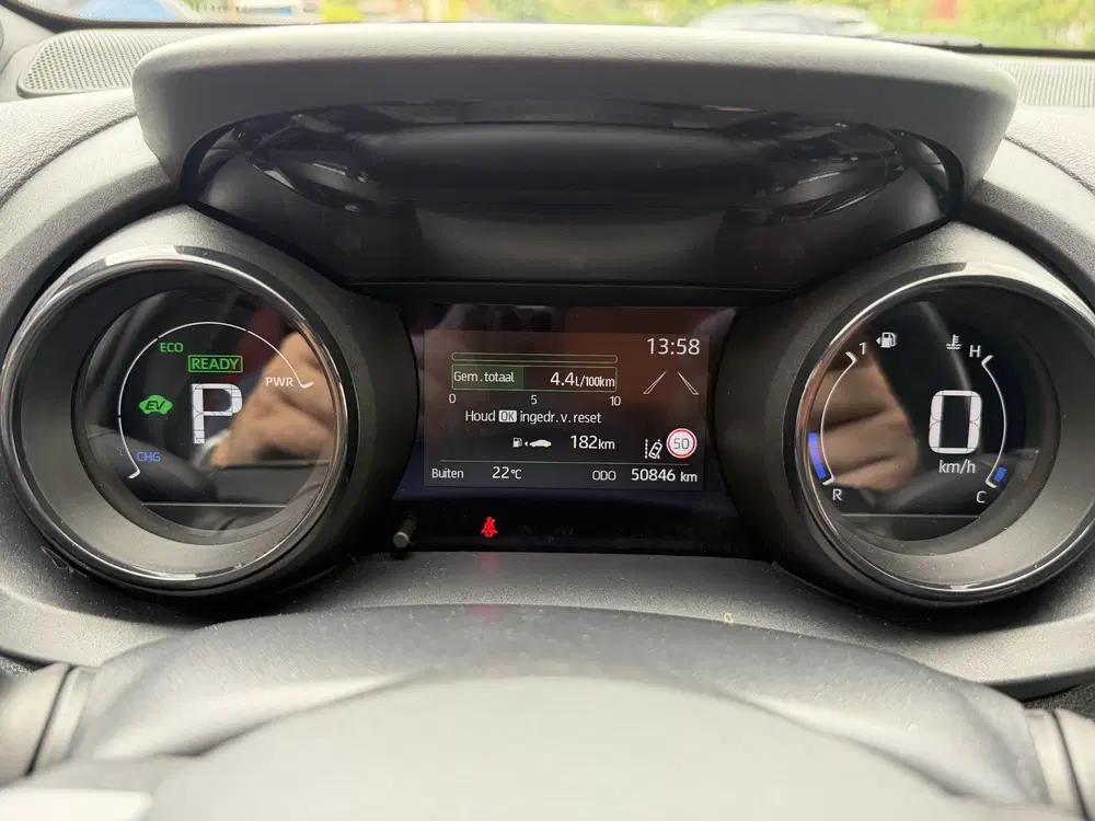 Toyota Yaris 1.5 Hybrid Executive uit 2021, foto 16