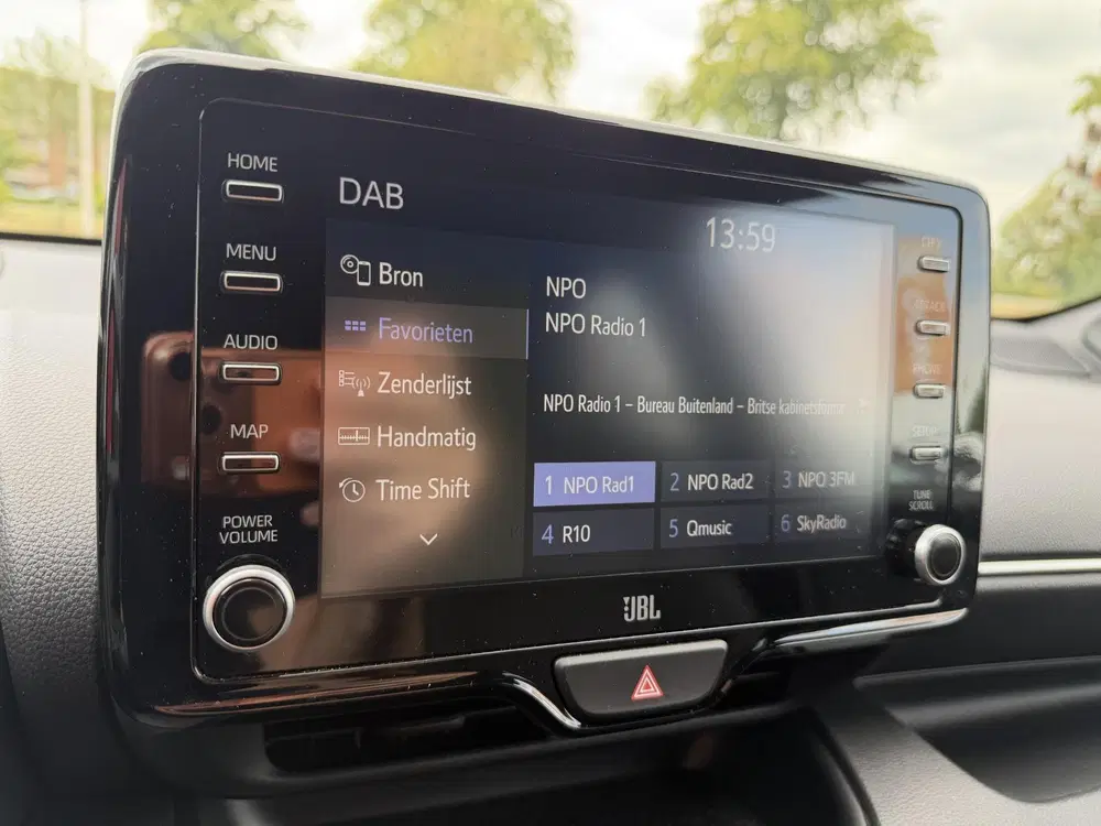 Toyota Yaris 1.5 Hybrid Executive uit 2021, foto 17